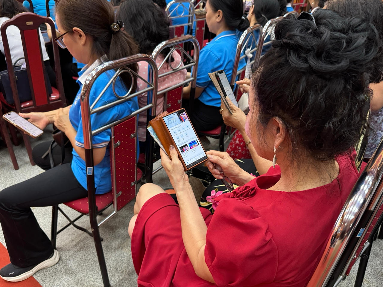 Phụ nữ Thủ đô đẩy mạnh ứng dụng công nghệ, chuyển đổi số trong kinh tế tập thể