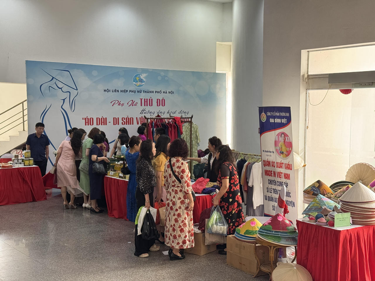 Phụ nữ Thủ đô đẩy mạnh ứng dụng công nghệ, chuyển đổi số trong kinh tế tập thể