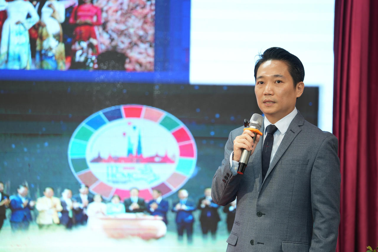 Phó Giám đốc Sở Du lịch TP HCM Lê Trương Hiền thông tin về Hội chợ&nbsp;Du lịch quốc tế TP HCM 2026 (Ảnh: PV).
