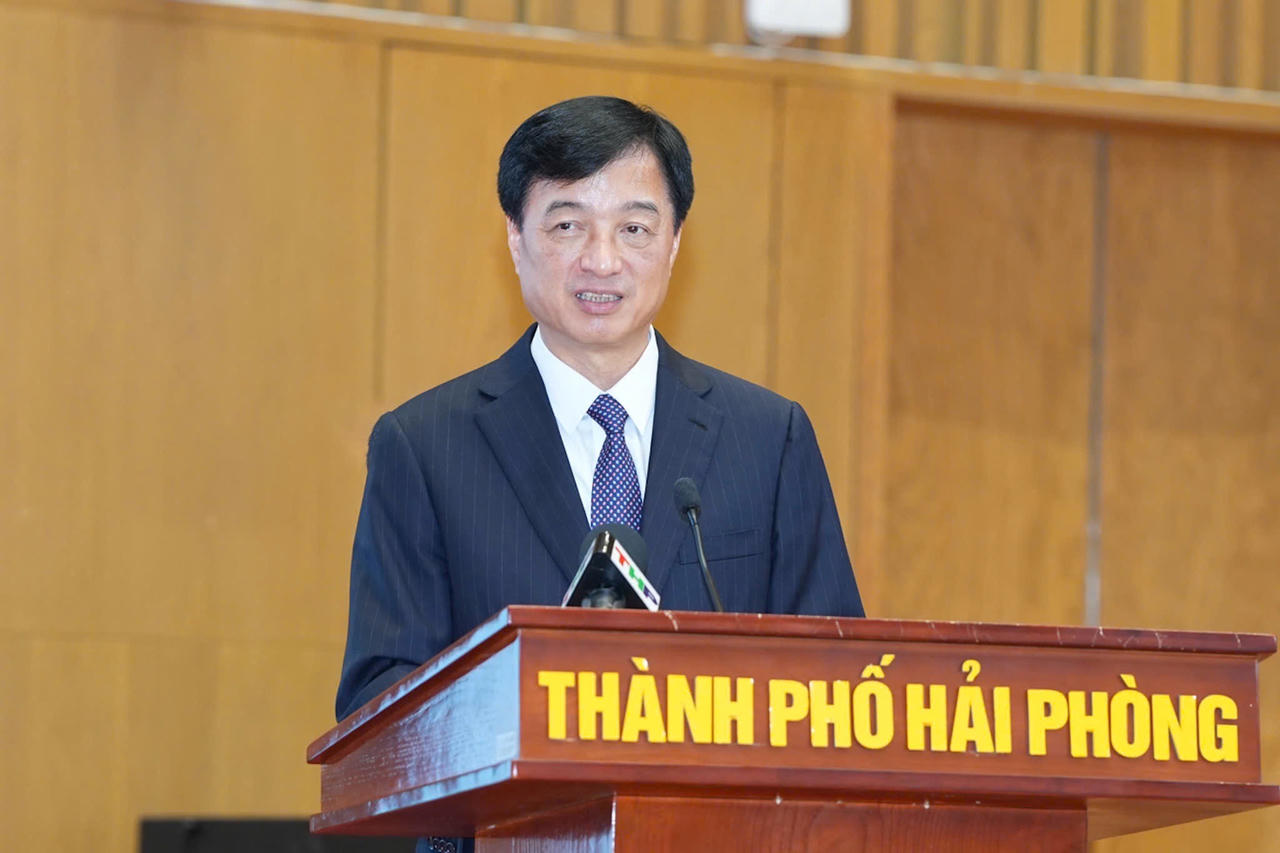 Trưởng Ban Tổ chức Trung ương Nguyễn Duy Ngọc phát biểu giao nhiệm vụ cho tân Bí thư Thành ủy Hải Phòng.