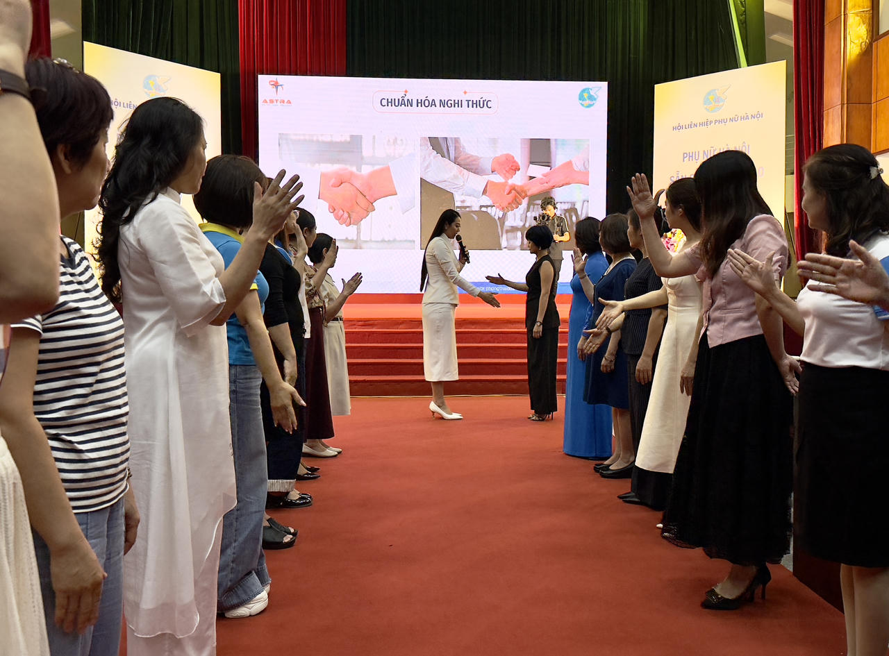 Phụ nữ Thủ đô đẩy mạnh ứng dụng công nghệ, chuyển đổi số trong kinh tế tập thể