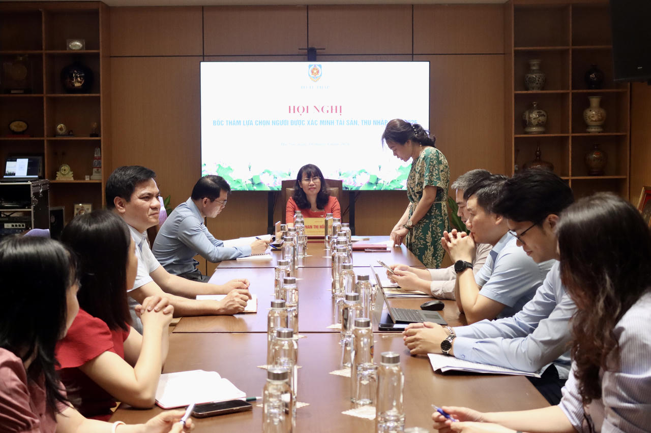 Bộ Tư pháp bốc thăm lựa chọn người xác minh tài sản, thu nhập năm 2026