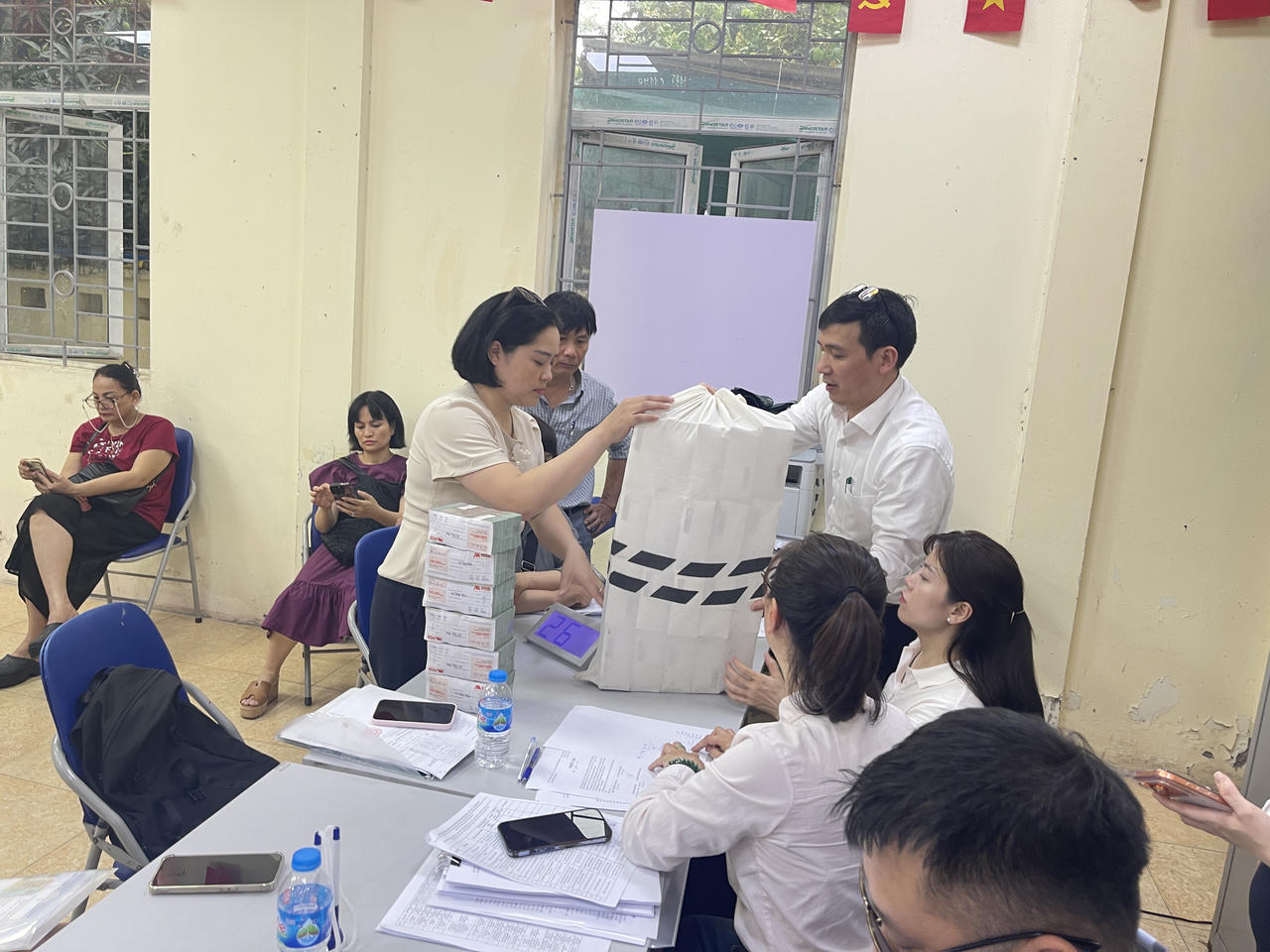 Phường Hồng Hà (Hà Nội): Được đền bù thoả đáng, nhiều hộ dân đồng thuận bàn giao mặt bằng phục vụ dự án cầu Tứ Liên