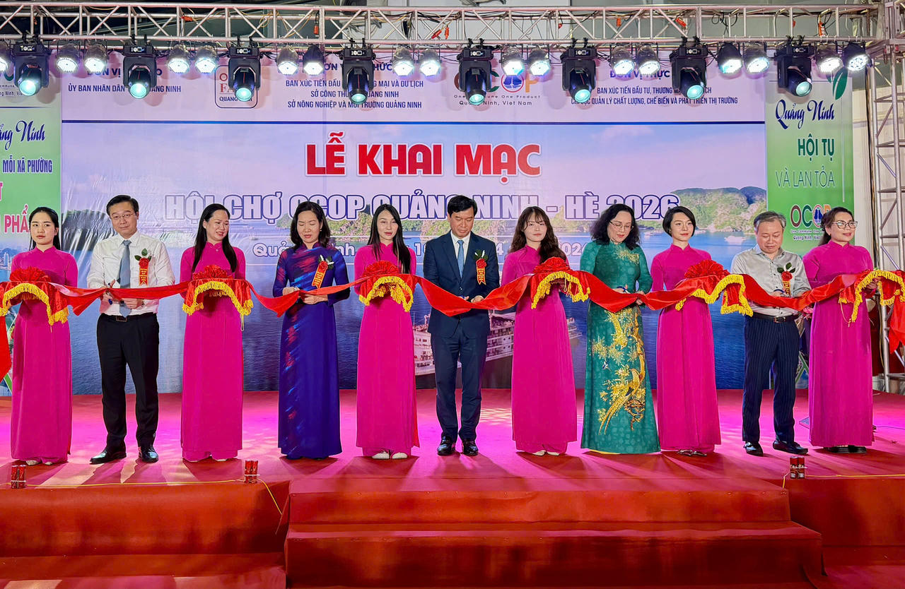 Đây là dịp để các doanh nghiệp, hợp tác xã, chủ thể OCOP giao lưu, kết nối, học hỏi kinh nghiệm, mở rộng thị trường; đồng thời mang đến cho người dân và du khách những sản phẩm đặc sắc, chất lượng cao, đậm bản sắc vùng miền.