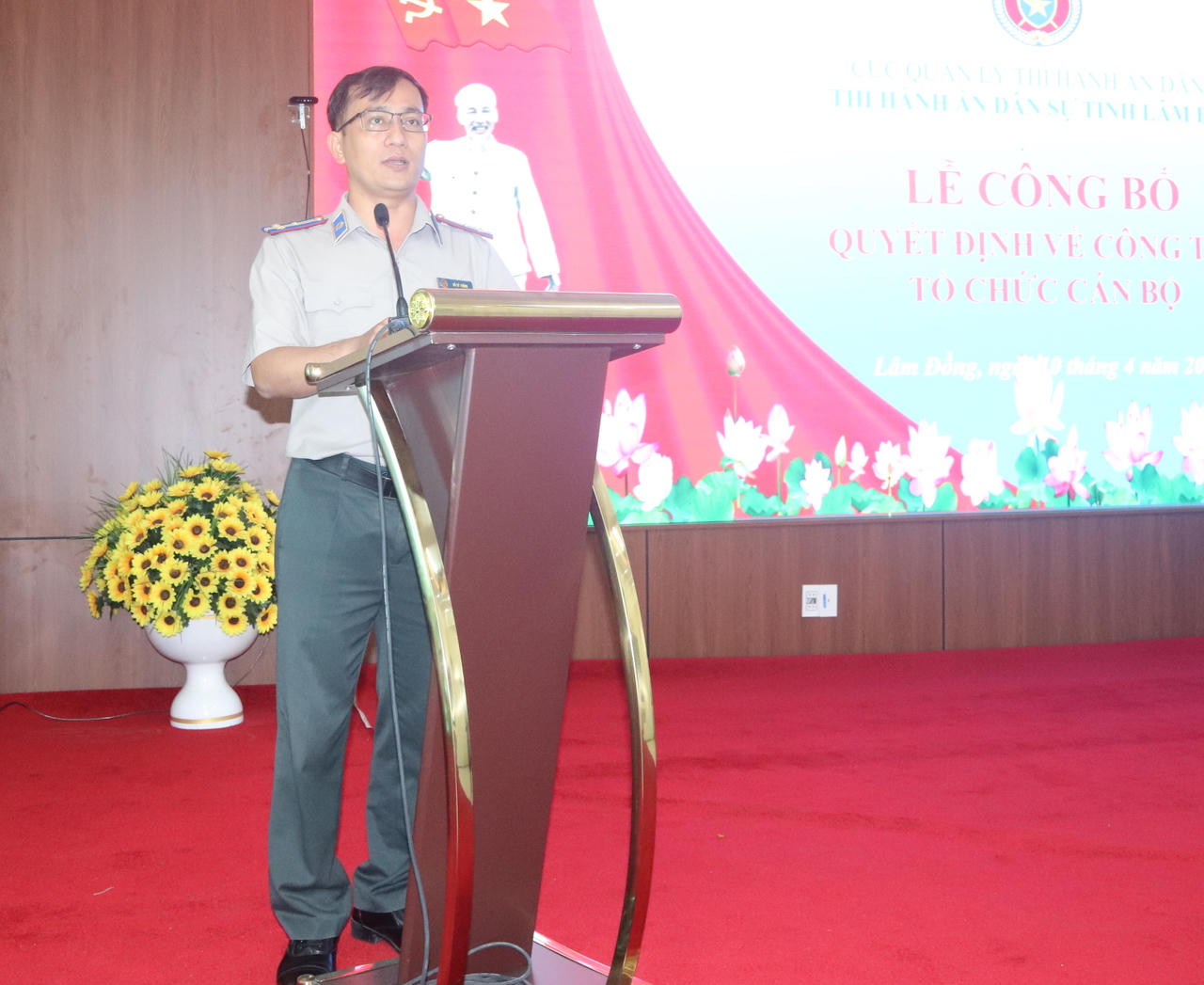 Đại diện các cán bộ được bổ nhiệm, Trưởng phòng THADS Khu vực 10 Hồ Sỹ Thông cam kết sẽ hoàn thành tốt nhất nhiệm vụ được giao.