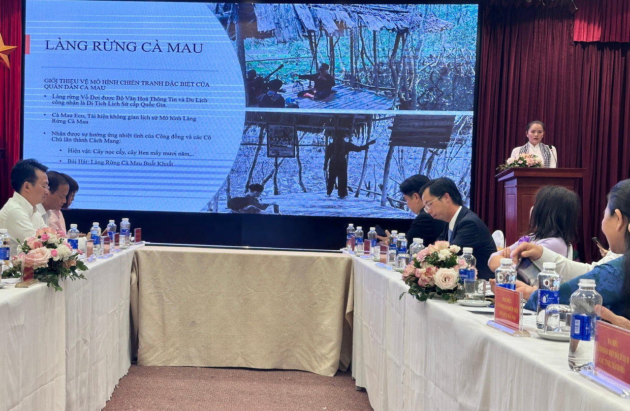 &nbsp;Cà Mau là vùng đất địa đầu cực Nam Tổ quốc với hệ sinh thái rừng biển độc đáo (ảnh T.Dương)&nbsp;