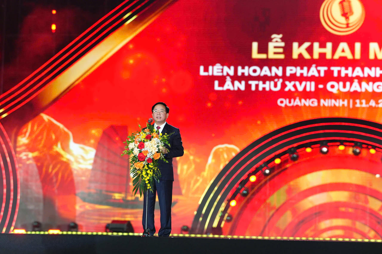 Ủy viên Bộ Chính trị, Bí thư Trung ương Đảng, Trưởng ban Tuyên giáo và Dân vận Trung ương Trịnh Văn Quyết phát biểu tại buổi lễ.