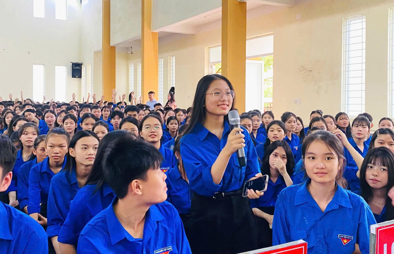 Một mái trường, nhiều thế hệ - chung một khát vọng vươn lên