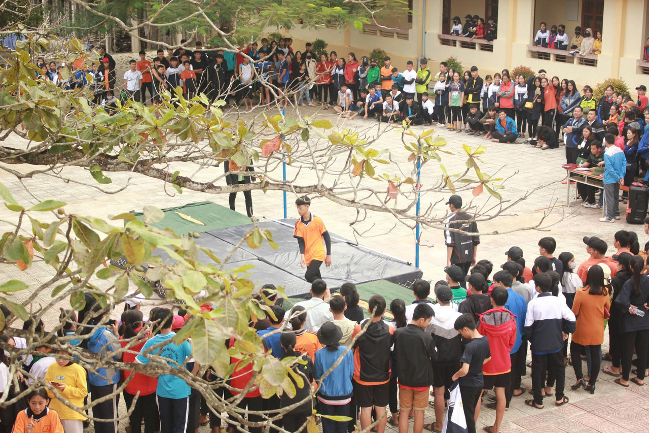 Một mái trường, nhiều thế hệ - chung một khát vọng vươn lên