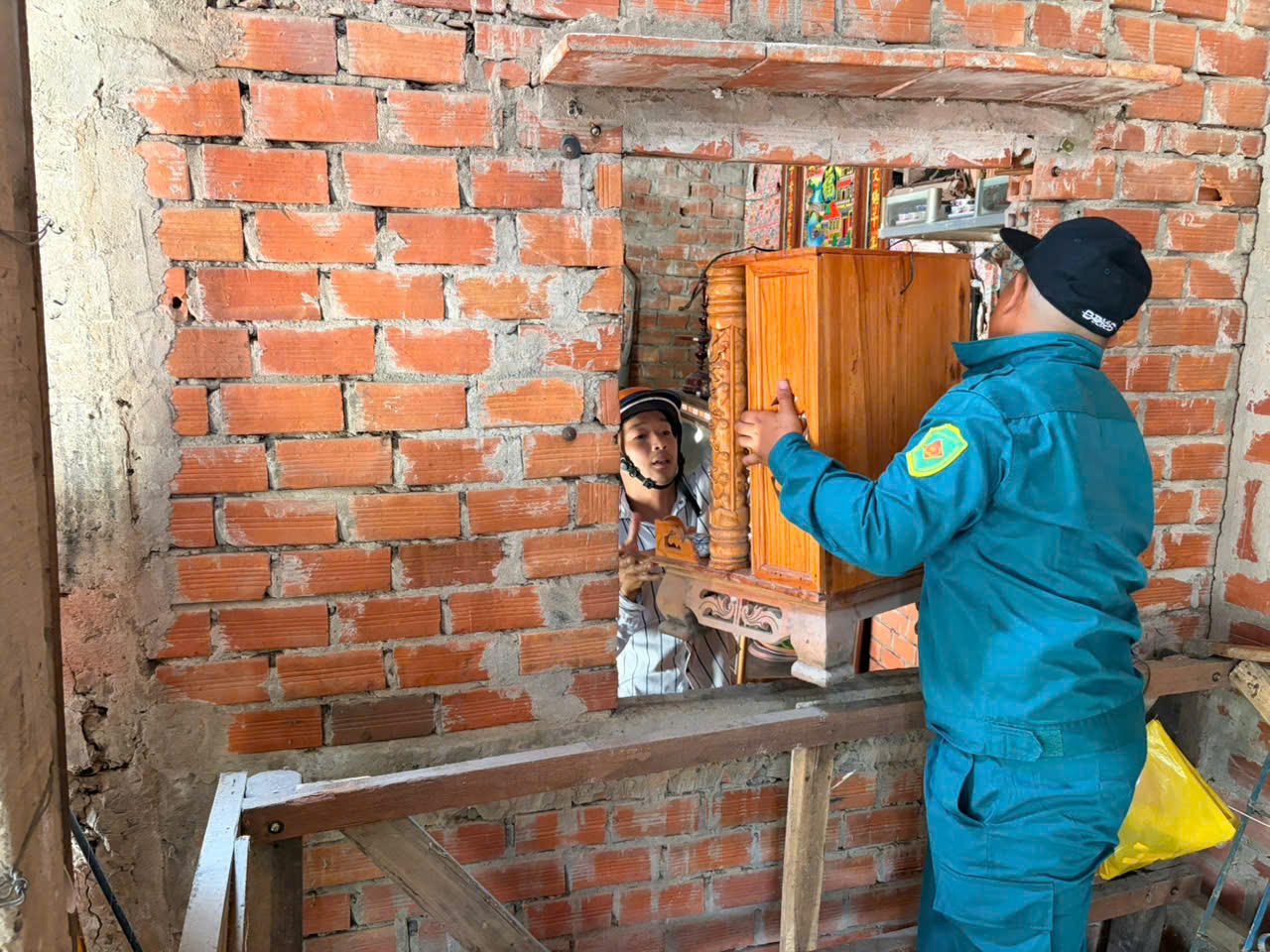 Đồng Tháp: Sạt lở nghiêm trọng trên tuyến Đông sông Phú An, nhiều hộ dân bị đe dọa