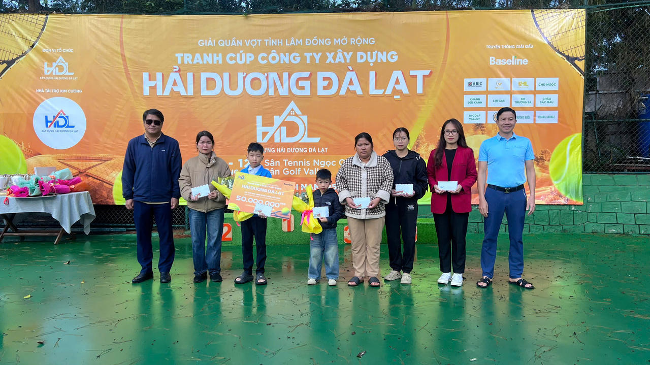 Nhiều học sinh có hoàn cảnh khó khăn được hỗ trợ.