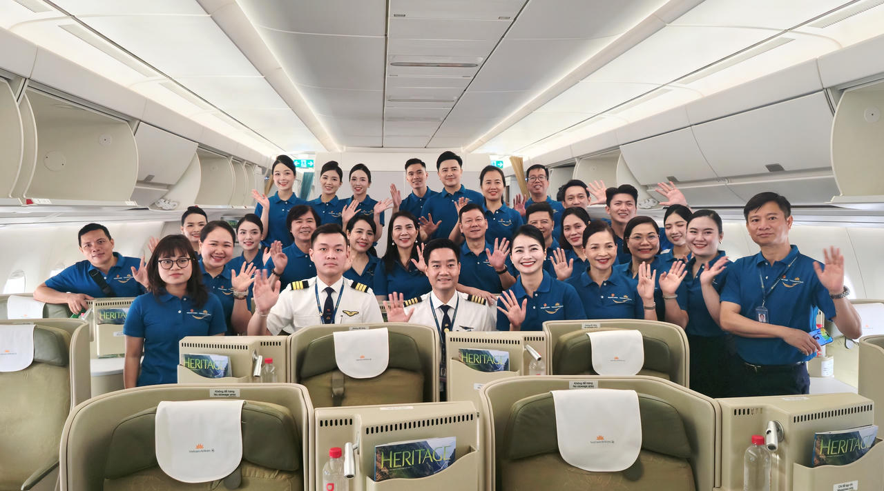 Tri ân quá khứ, lan tỏa giá trị bình đẳng giới qua "Chuyến bay màu xanh"