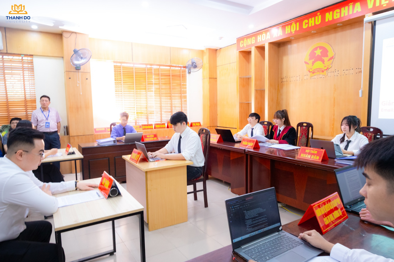 Học ngành Luật tại Trường Đại học Thành Đô: Hành trình kiến tạo bản lĩnh – vững nghề, sáng tương lai