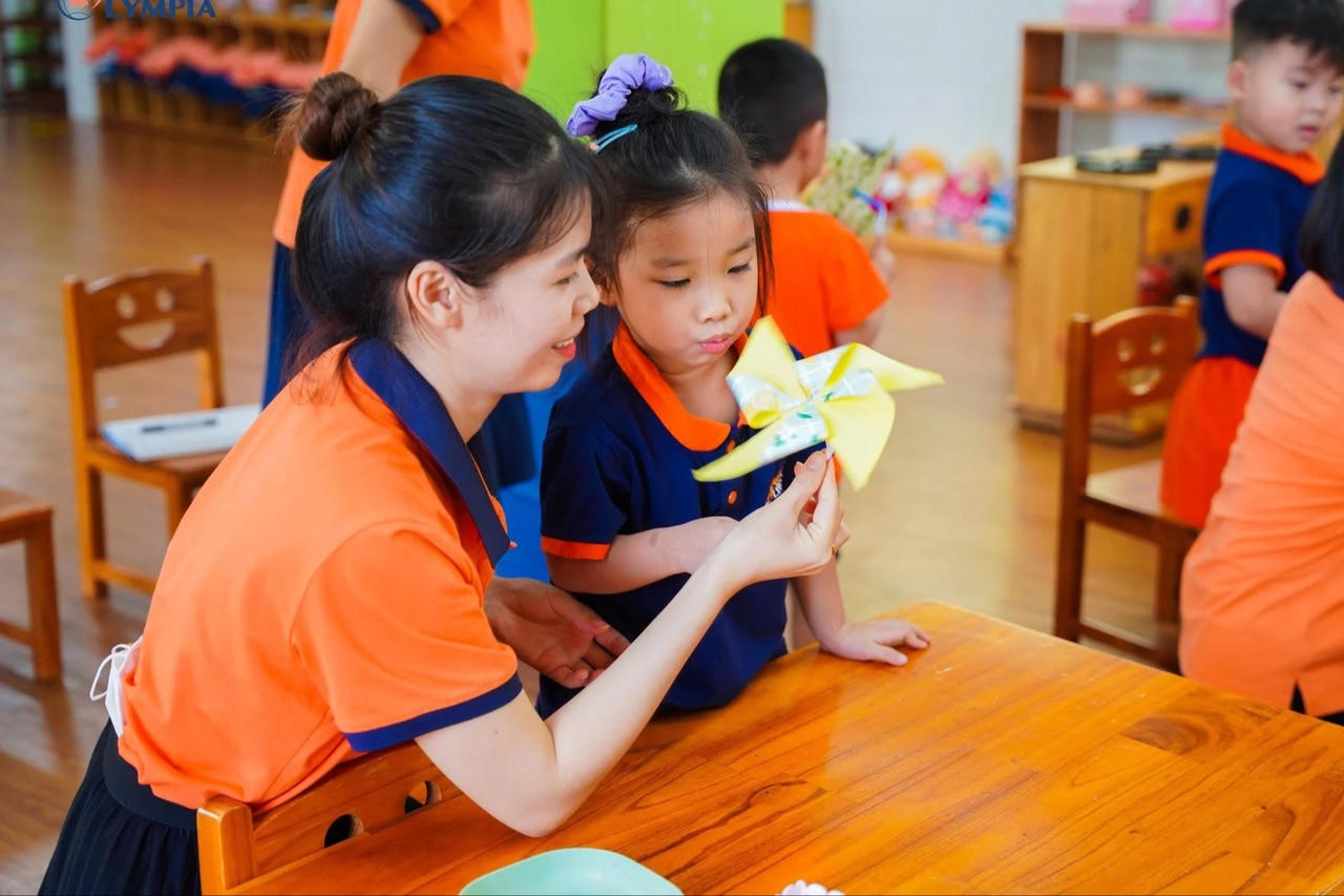 Lần đầu quy định năng lực số, ngoại ngữ cho giáo viên mầm non