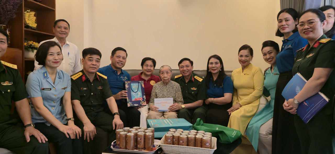 Nghĩa tình trong những ngày tháng Tư lịch sử