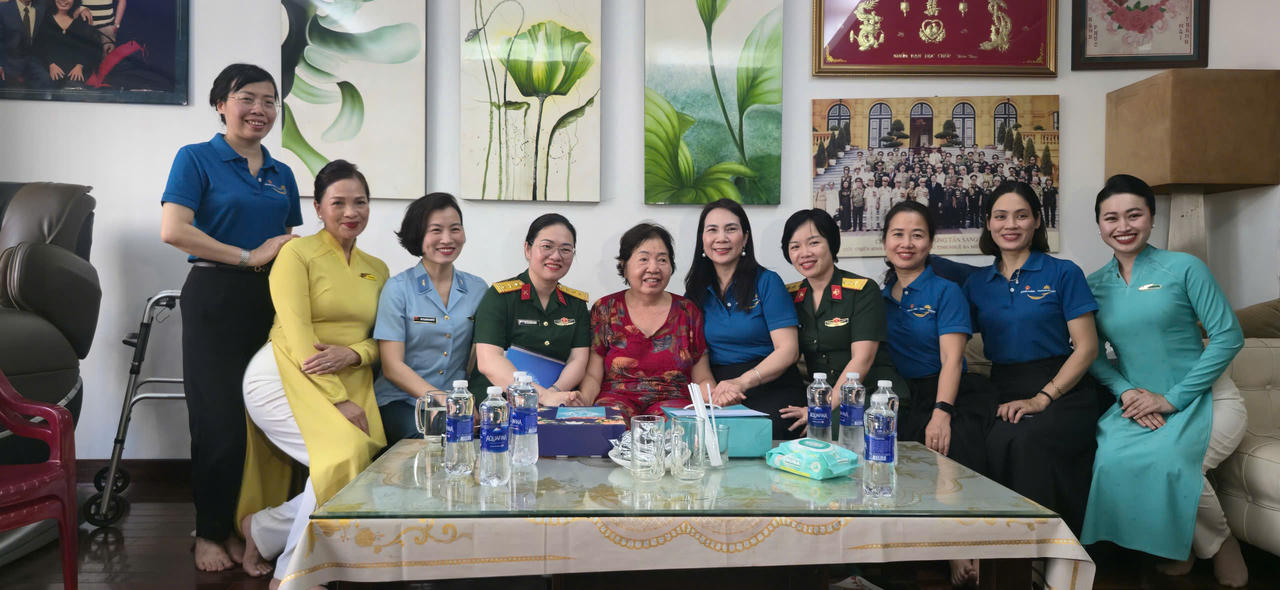 Nghĩa tình trong những ngày tháng Tư lịch sử