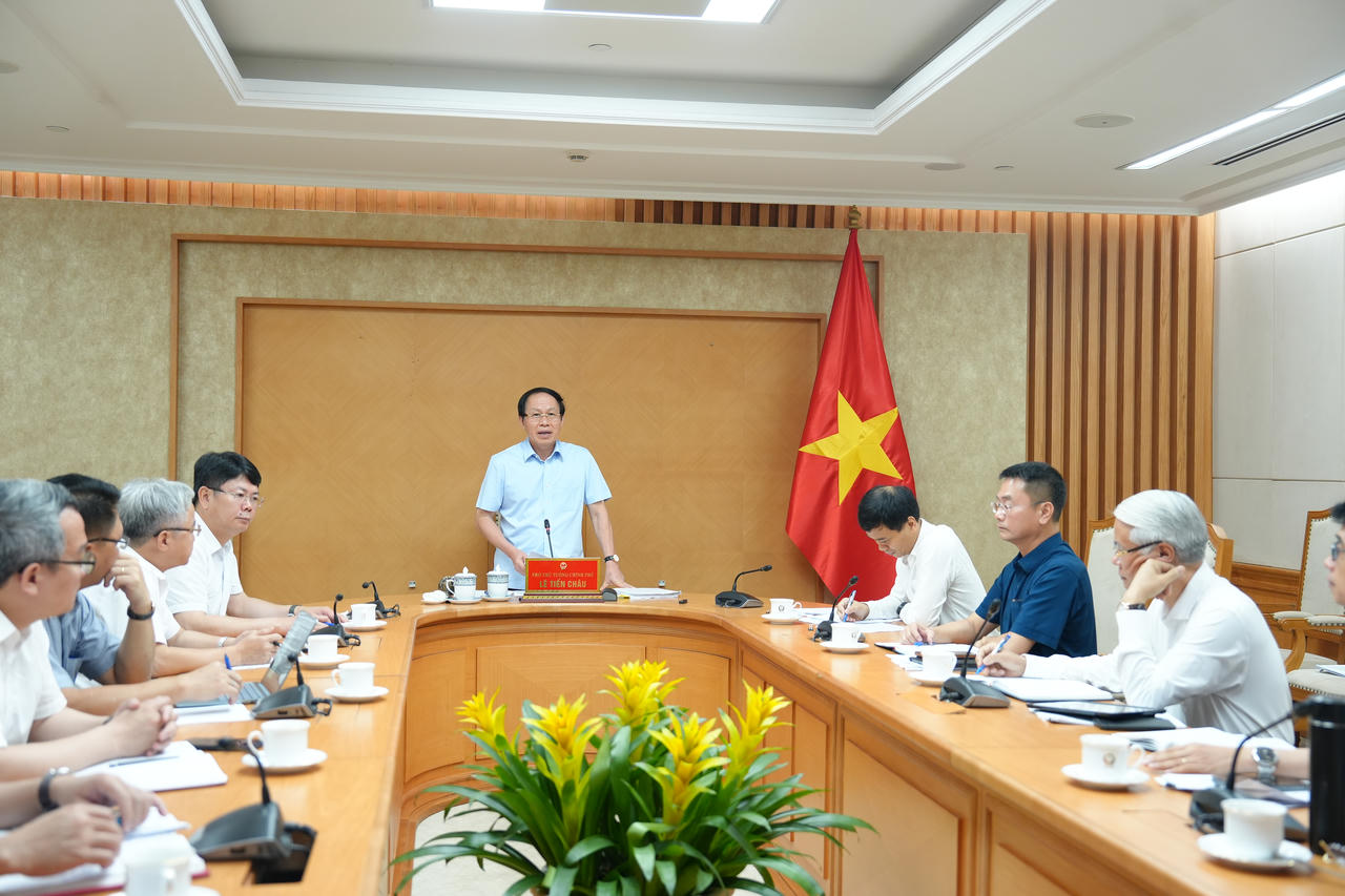 Quang cảnh buổi làm việc.