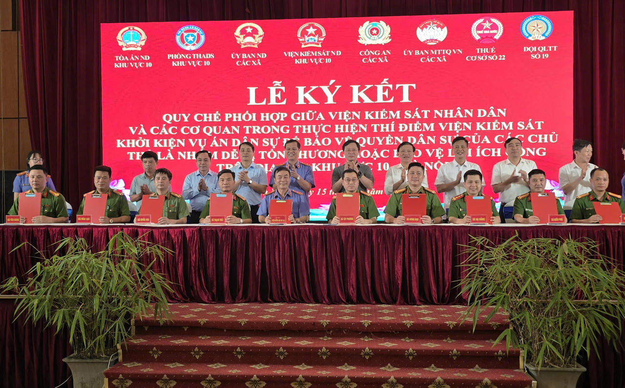 VKSND Khu vực 10 TP Hà Nội ký kết Quy chế phối hợp bảo vệ lợi ích công và nhóm dễ bị tổn thương