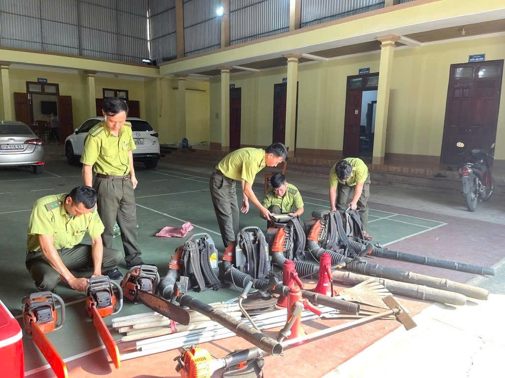 Các đội kiểm lâm cơ động trên địa bàn tỉnh đang chủ động triển khai, sẵn sàng chiến đấu cao nhất.