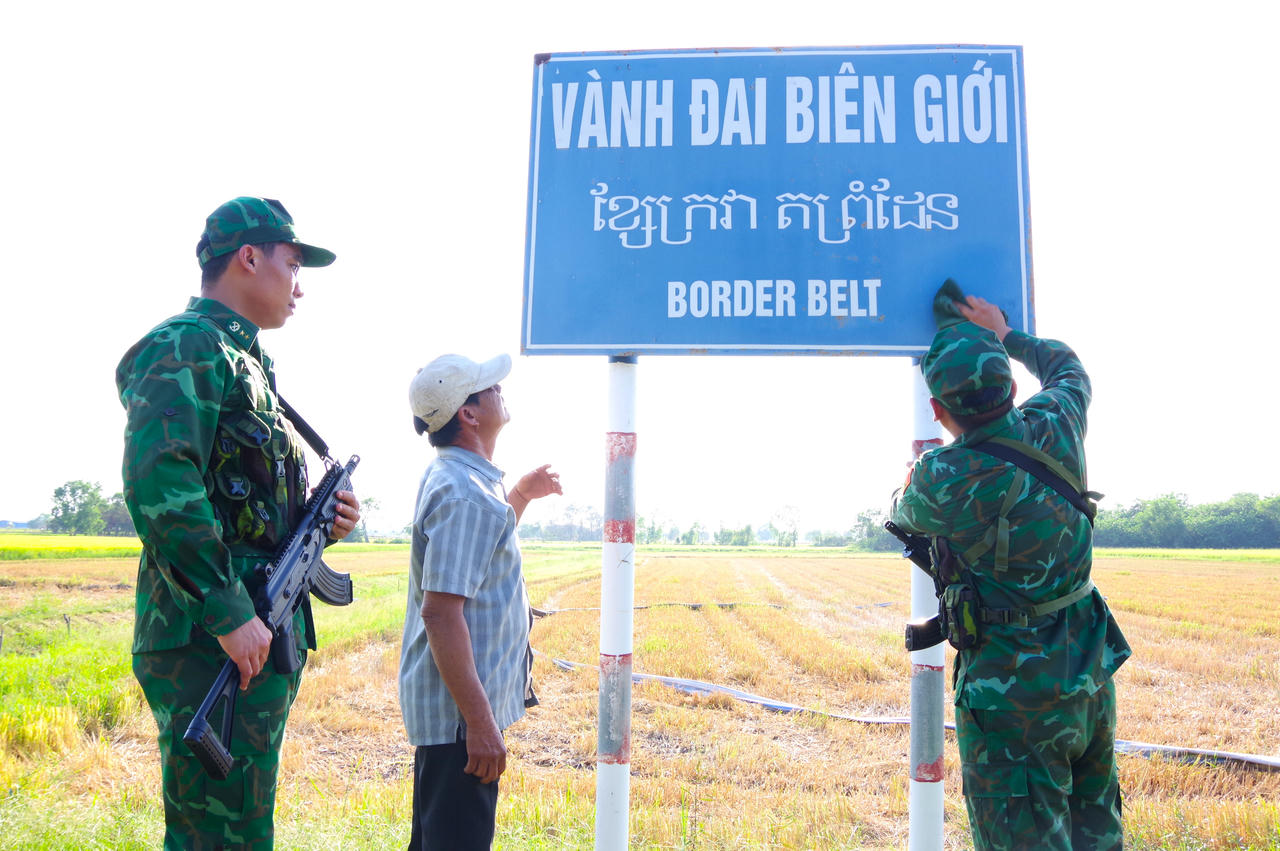 BĐBP tỉnh Tây Ninh tuần tra bảo vệ biên giới. (Ảnh: Lê Khoa)
