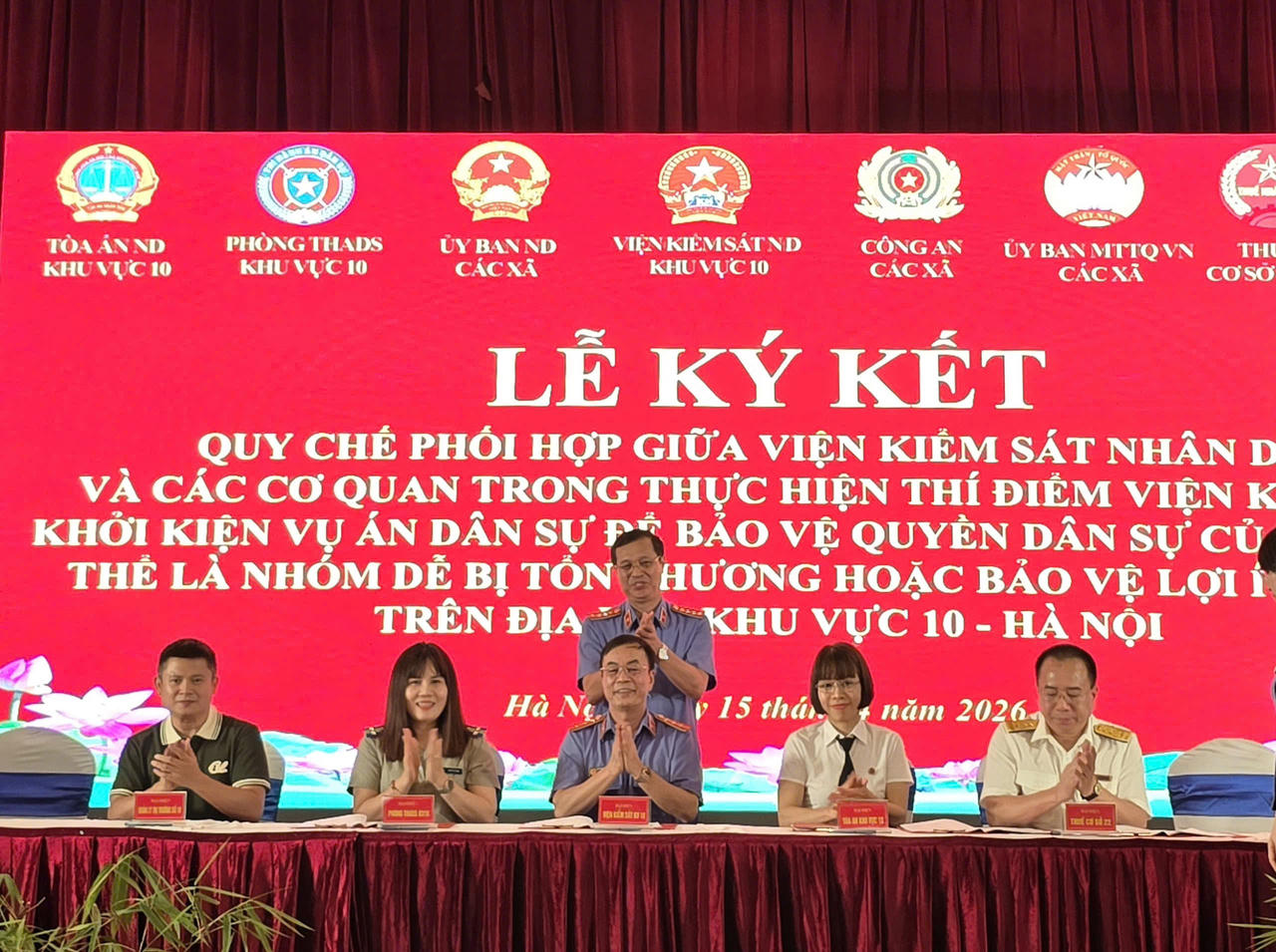 VKSND Khu vực 10 TP Hà Nội ký kết Quy chế phối hợp bảo vệ lợi ích công và nhóm dễ bị tổn thương