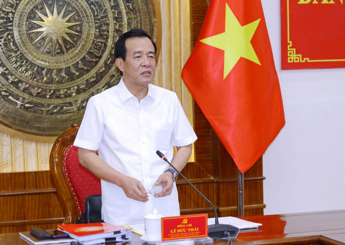 Bí thư Tỉnh ủy Thanh Hóa Lê Đức Thái thống nhất chủ trương ban hành chính sách chuyển đổi nghề, giải bản tàu cá không còn nhu cầu khai thác.