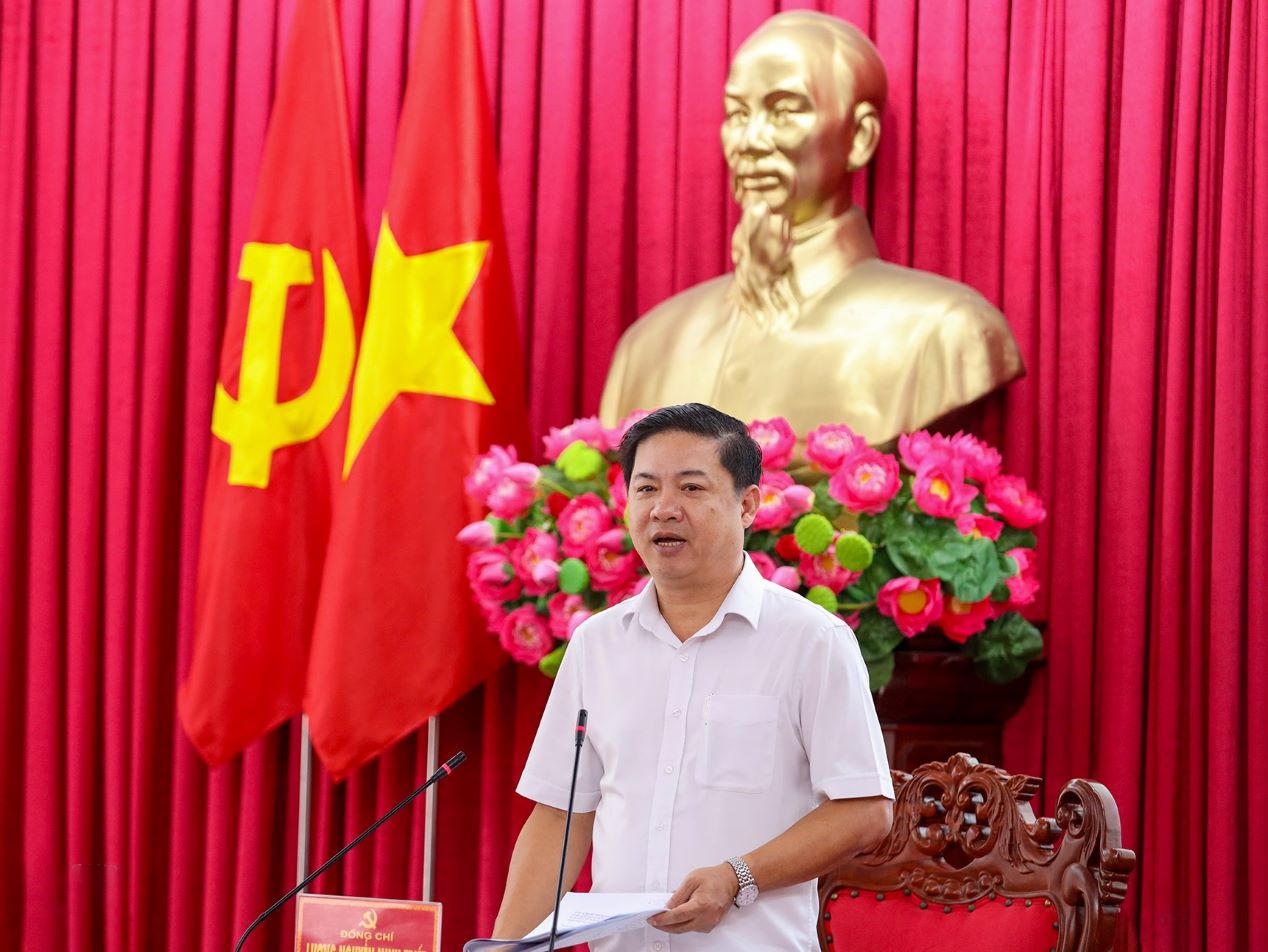 Bí thư Tỉnh ủy Đắk Lắk Lương Nguyễn Minh Triết chỉ đạo tại Hội nghị. (Ảnh: Tuấn Hải)