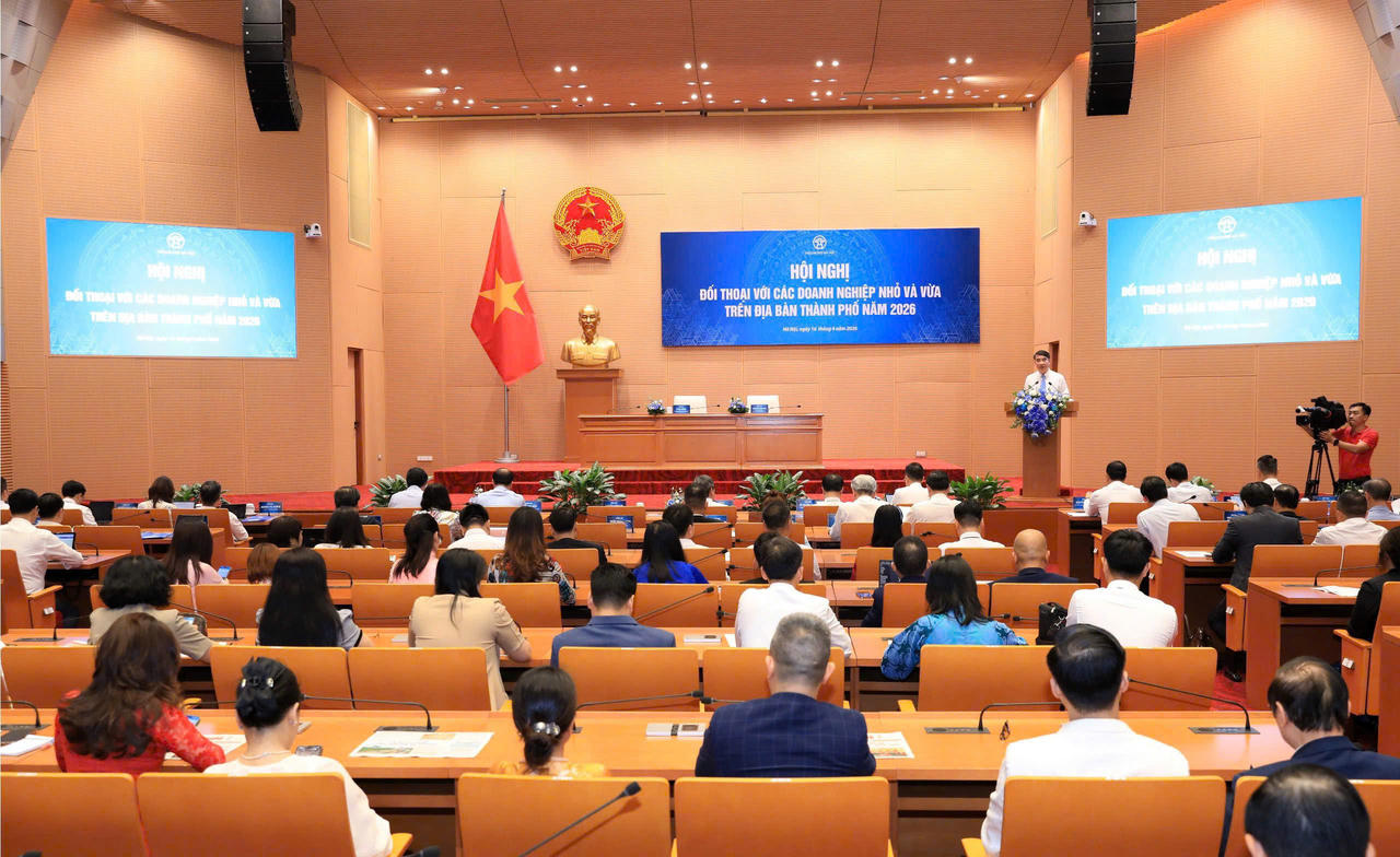 Phó Chủ tịch UBND TP Hà Nội Nguyễn Xuân Lưu phát biểu khai mạc Hội nghị.