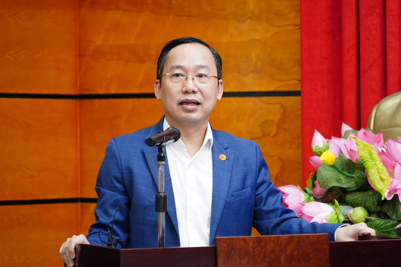 PGS.TS. Trịnh Tiến Việt,&nbsp;Q. Hiệu trưởng Trường Đại học Luật, Đại học Quốc gia Hà Nội phát biểu tại Hội thảo.