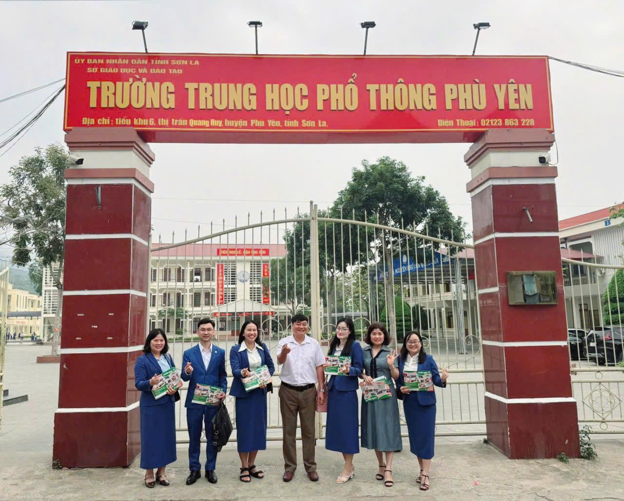 Không chỉ tổ chức tại các trường THPT trong tỉnh, đoàn tuyển sinh của nhà trường còn trực tiếp đến nhiều địa bàn vùng cao như Lào Cai, Lai Châu để gặp gỡ, tư vấn cho học sinh lớp 12.&nbsp; Ảnh: Trường Cao đẳng Y tế Phú Thọ
