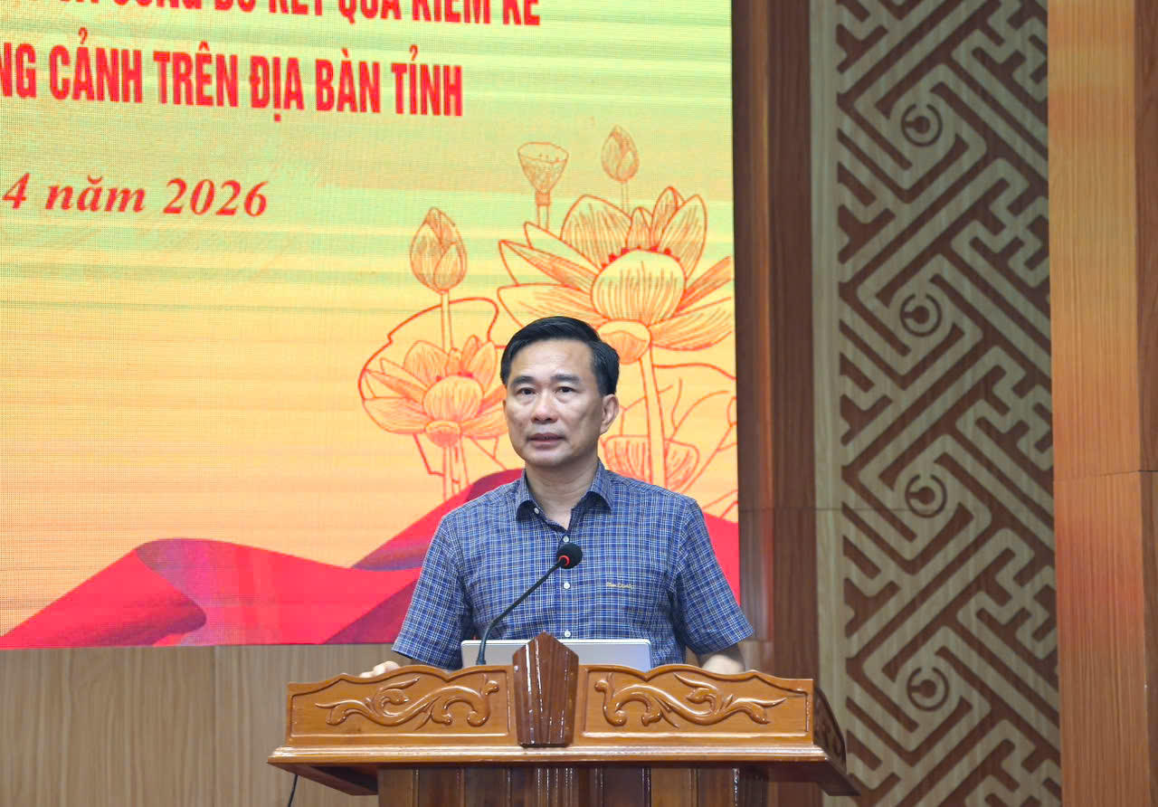 Ông Nguyễn Viết Trường-Giám đốc Sở Văn hóa, Thể thao và Du lịch Hà Tĩnh mong các đại biểu dự Hội nghị lan tỏa các giá trị truyền thống văn hóa, du lịch Hà Tĩnh để góp phần quảng bá hình ảnh đẹp của Hà Tĩnh đến đông đảo người dân, du khách.