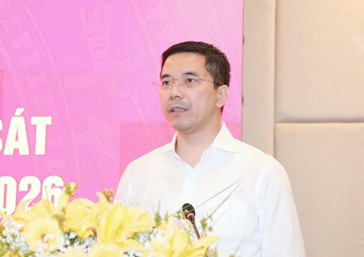 Phó Bí thư Thường trực Tỉnh ủy, Chủ tịch HĐND tỉnh Thanh Hóa Nguyễn Hồng Phong phát biểu tại hội nghị.