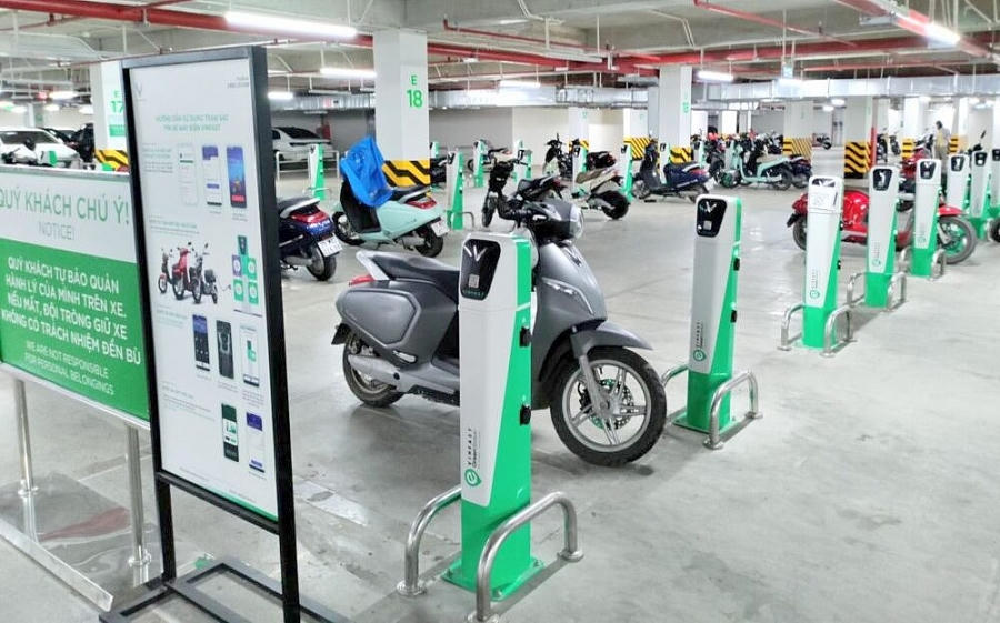 HoREA đề nghị Tp Hồ Chí Minh bổ sung quy định khu vực để xe điện và bố trí trạm sạc điện trong chung cư