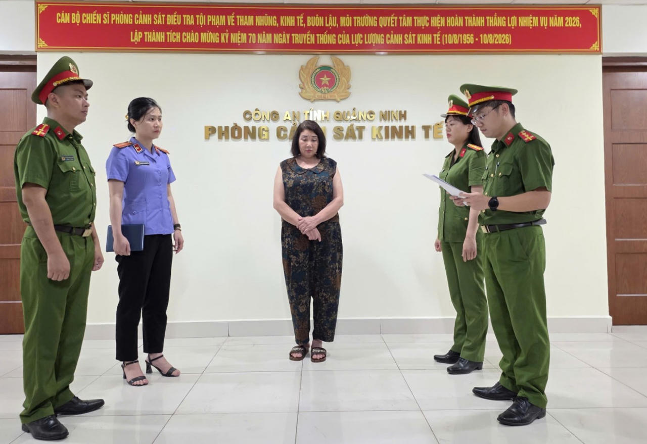 Dùng hóa chất làm giá đỗ, hai đối tượng bị khỏi tố, bắt tạm giam 