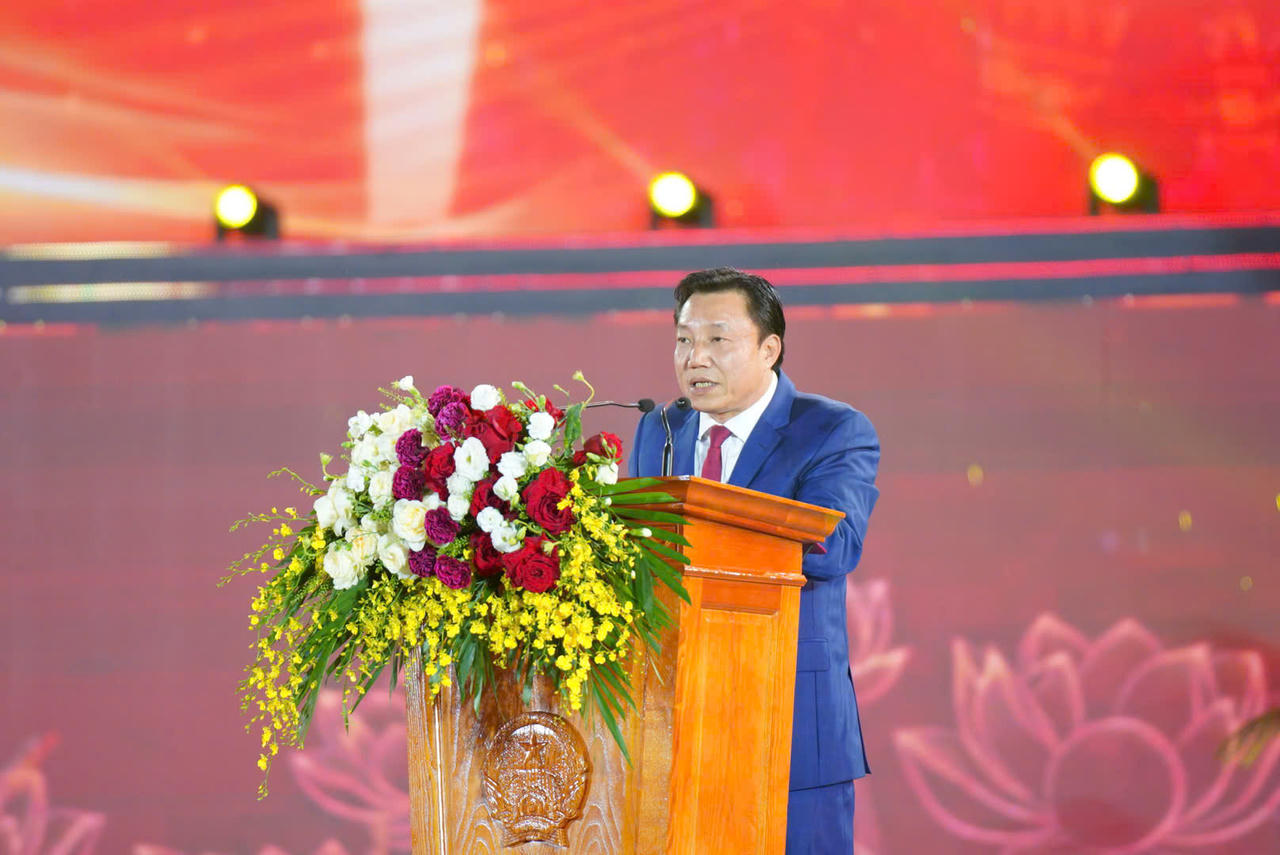 Phó Chủ tịch UBND tỉnh Phú Thọ Nguyễn Huy Ngọc phát biểu khai mạc.&nbsp;Ảnh: Ngọc Phúc