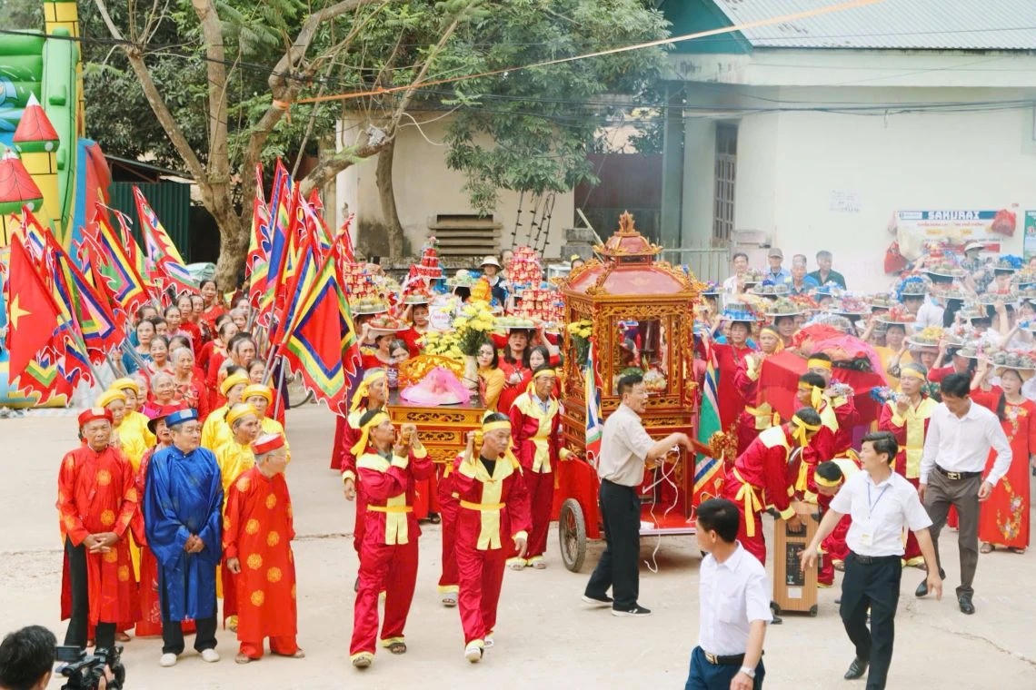 Thanh Hóa: Khai mạc Lễ hội Phủ Vàng năm 2026