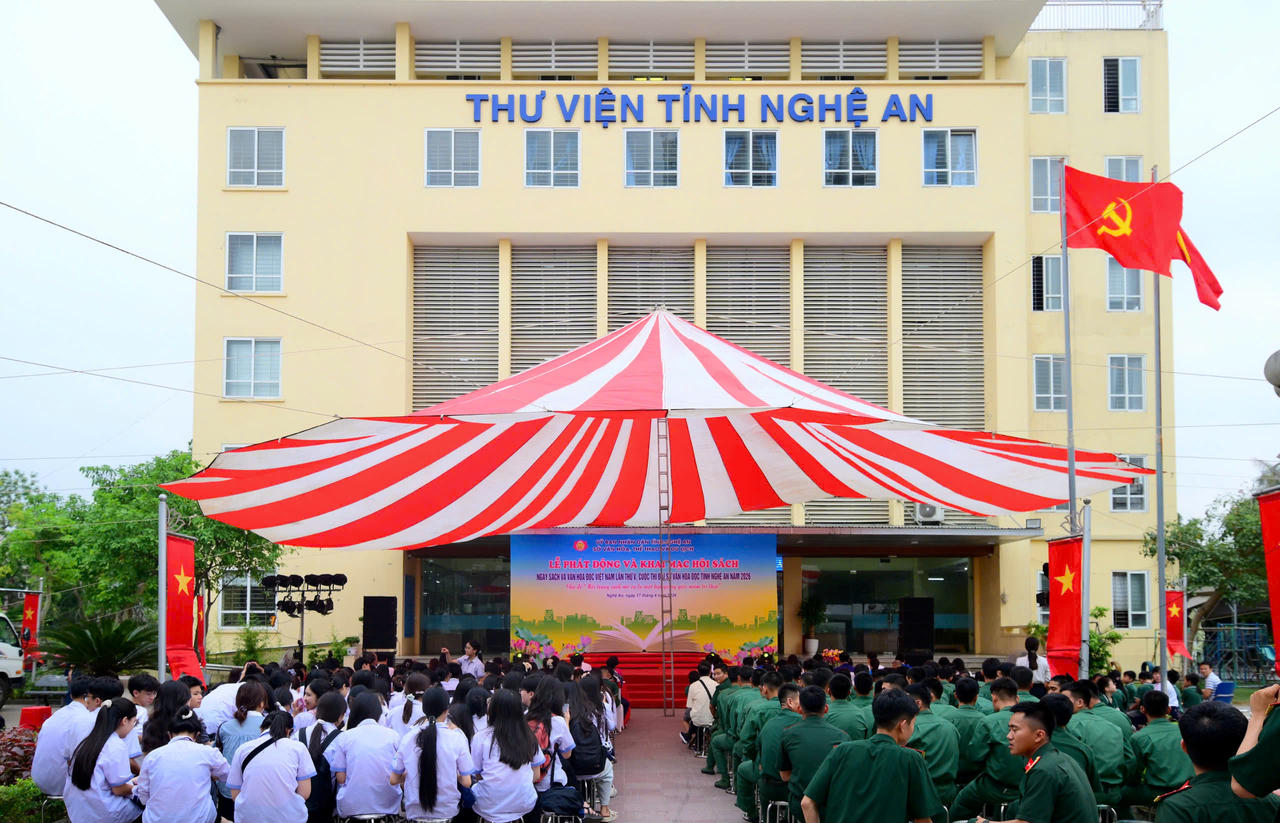 Chương trình được tổ chức tại Thư viện tỉnh Nghệ An. Ảnh: Gió Lào