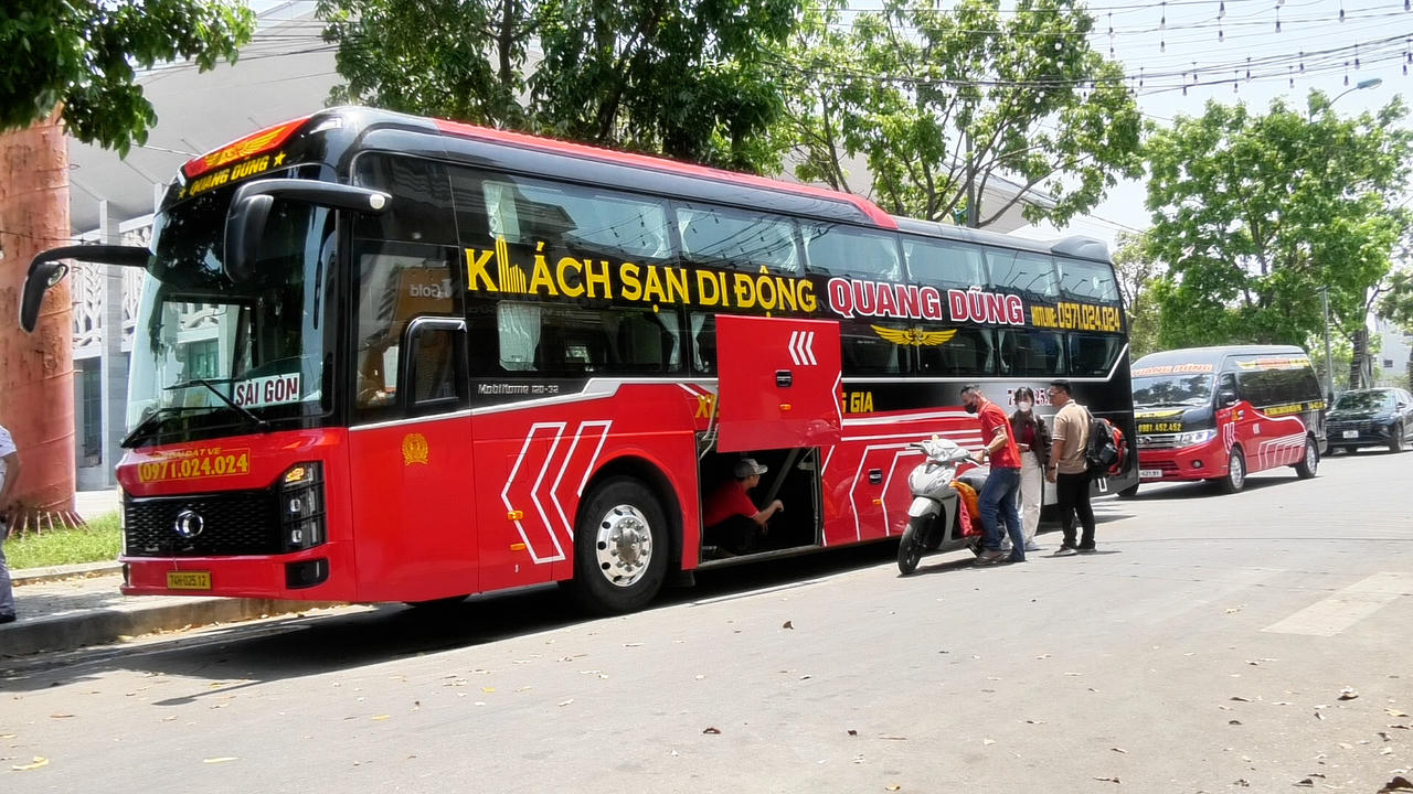 Nhà xe Quang Dũng khẳng định vị thế dẫn đầu dịch vụ vận tải hành khách cao cấp