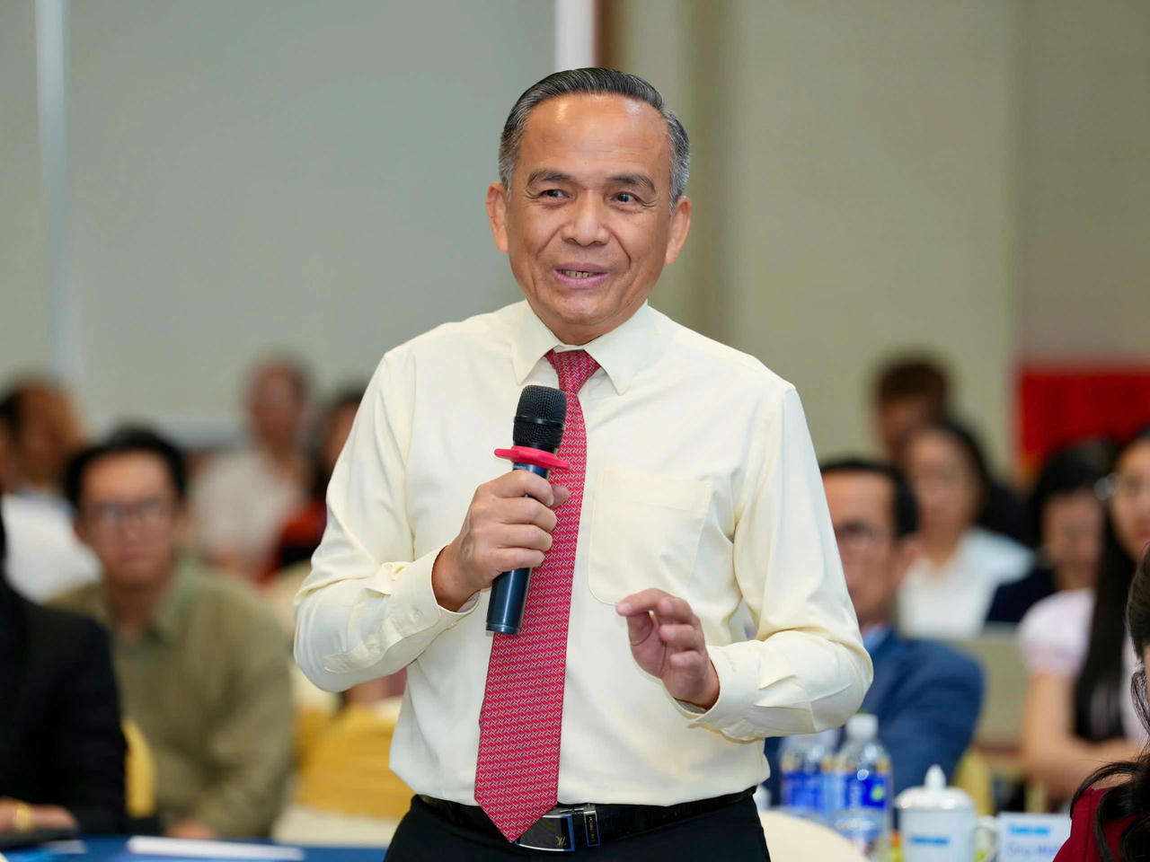 Ông Lê Hoàng Châu cho rằng việc nhìn nhận tín dụng BĐS tiềm ẩn nhiều rủi ro là một cái nhìn thành kiến (Ảnh: Báo Thanh niên).