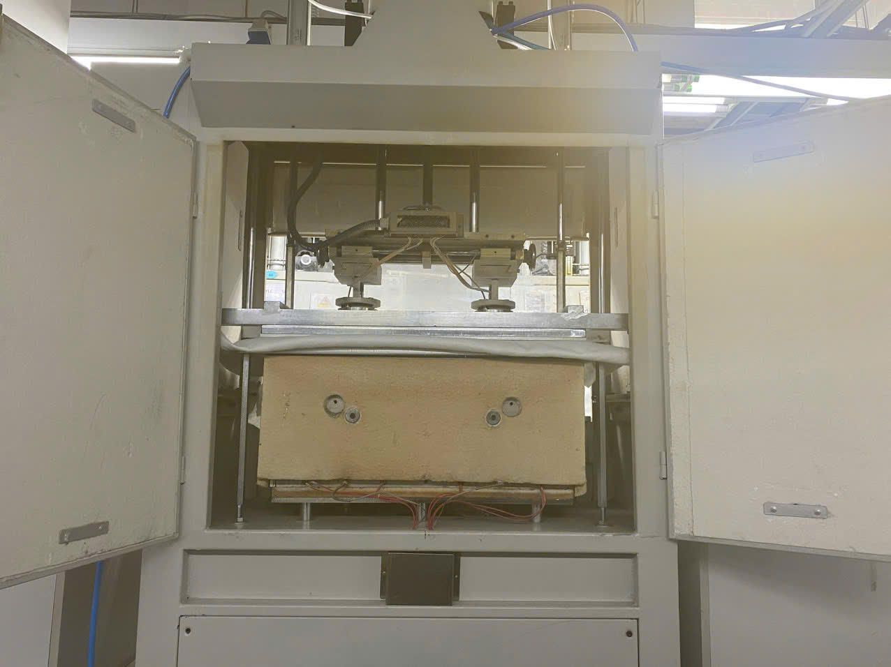 Chỉ hành động đơn giản sử dụng bọc bảo ôn máy moulding giúp tiết kiệm 2kWh/máy/ngày