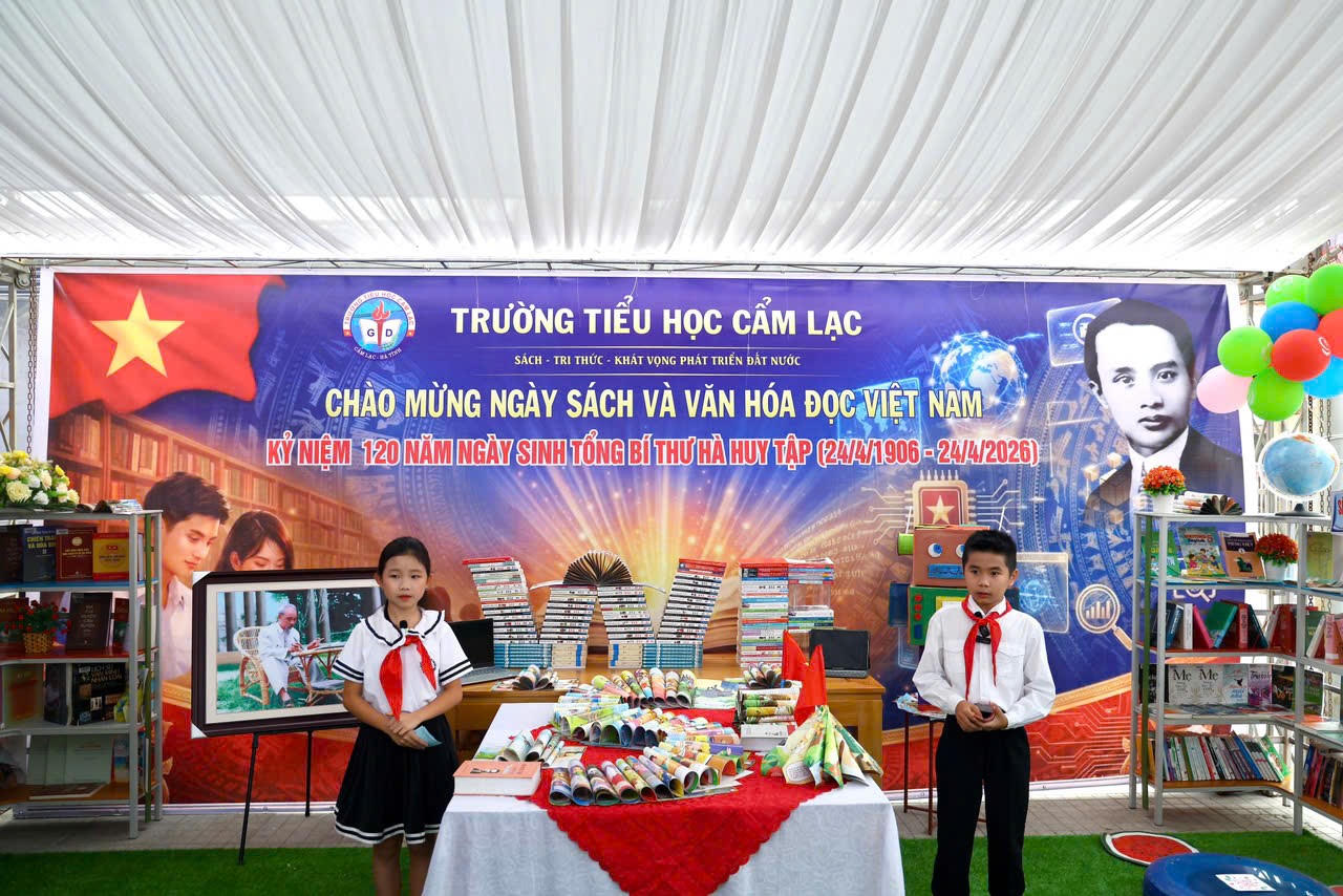 Hà Tĩnh tổ chức Ngày Sách và Văn hóa đọc Việt Nam tại ngôi trường mang tên Tổng Bí thư Hà Huy Tập