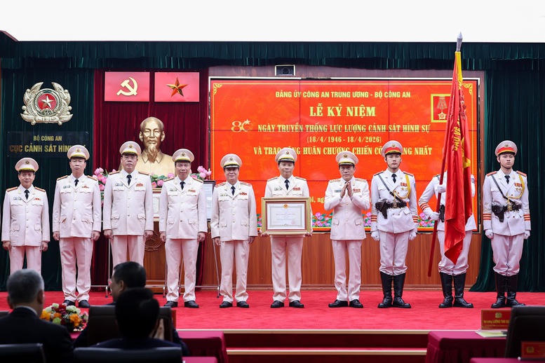 Thủ tướng Lê Minh Hưng: Tên gọi "Cảnh sát hình sự" mãi là niềm tin cậy của Nhân dân- Ảnh 10.