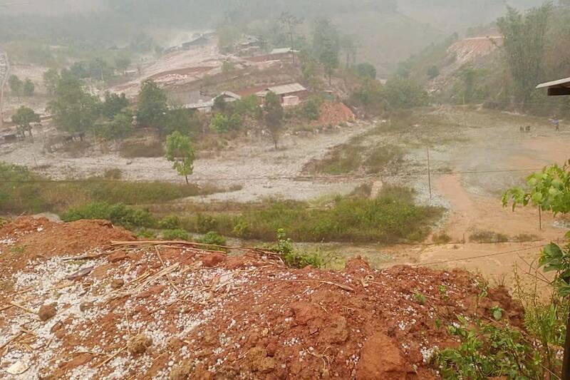 Cảnh báo nguy cơ tố, lốc, mưa đá và gió giật mạnh