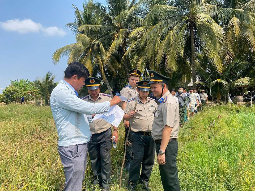 Khi chân dung cán bộ Thi hành án dân sự được khắc họa bởi “người trong cuộc”
