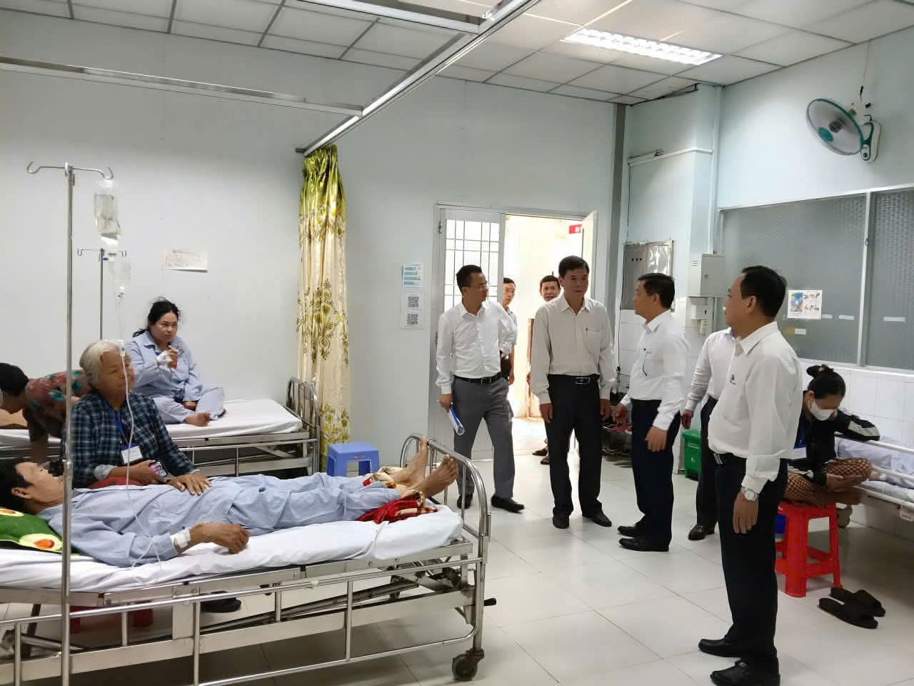 Đoàn thẩm định tiến hành khảo sát toàn diện.