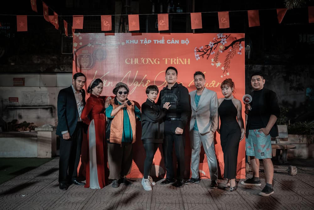 Những nghệ sĩ và diễn viên trong phim ca nhạc "Thị phi" (ảnh Đ. Bay)