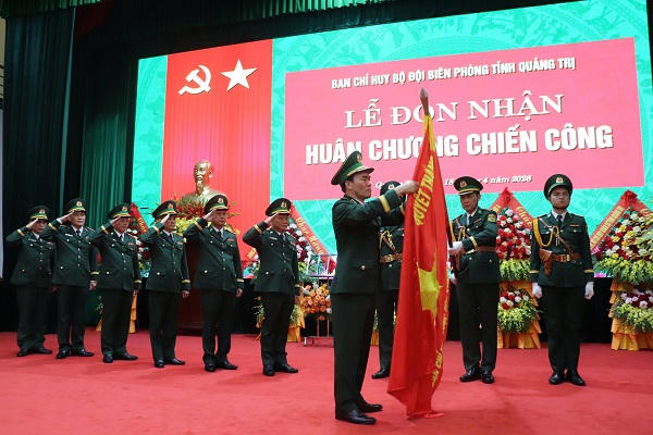 Trao Huân chương Chiến công cho nhiều tập thể, cá nhân Bộ đội Biên phòng Quảng Trị