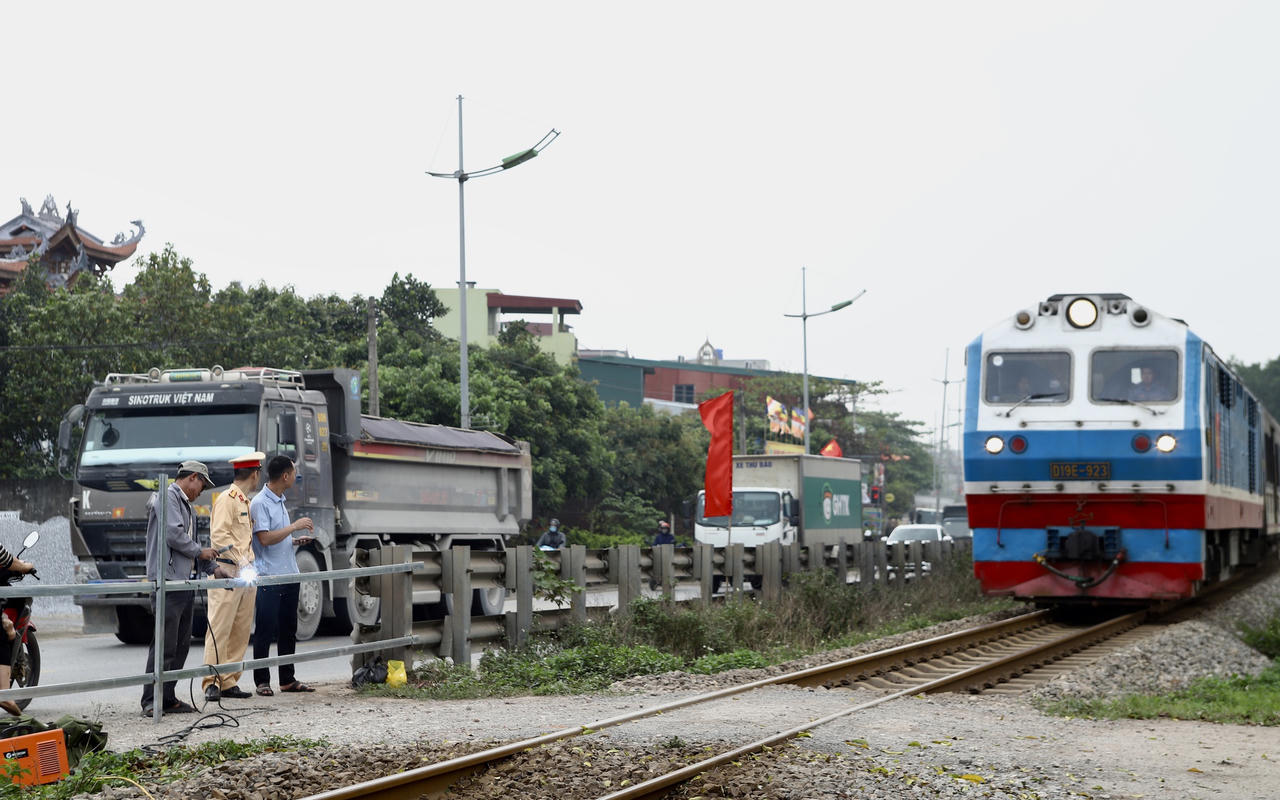 Cảnh báo tình trạng tai nạn đường sắt diễn biến phức tạp
