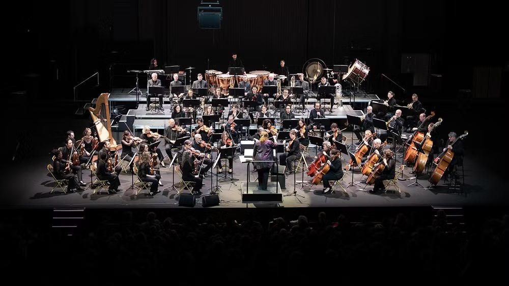 Zahia Ziouani là một trong những gương mặt tiêu biểu của đời sống giao hưởng đương đại tại nước Pháp