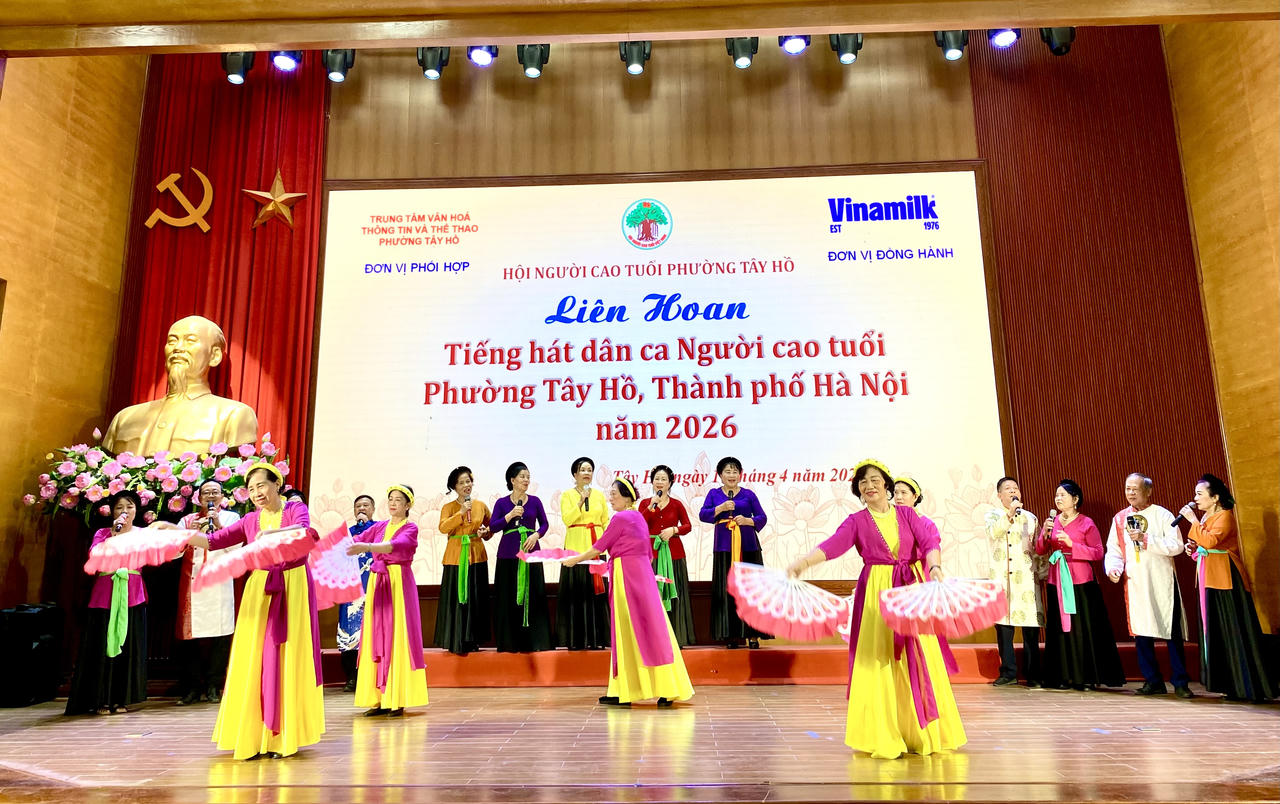 Đối với người cao tuổi, dân ca càng mang giá trị đặc biệt. (Ảnh: PV)